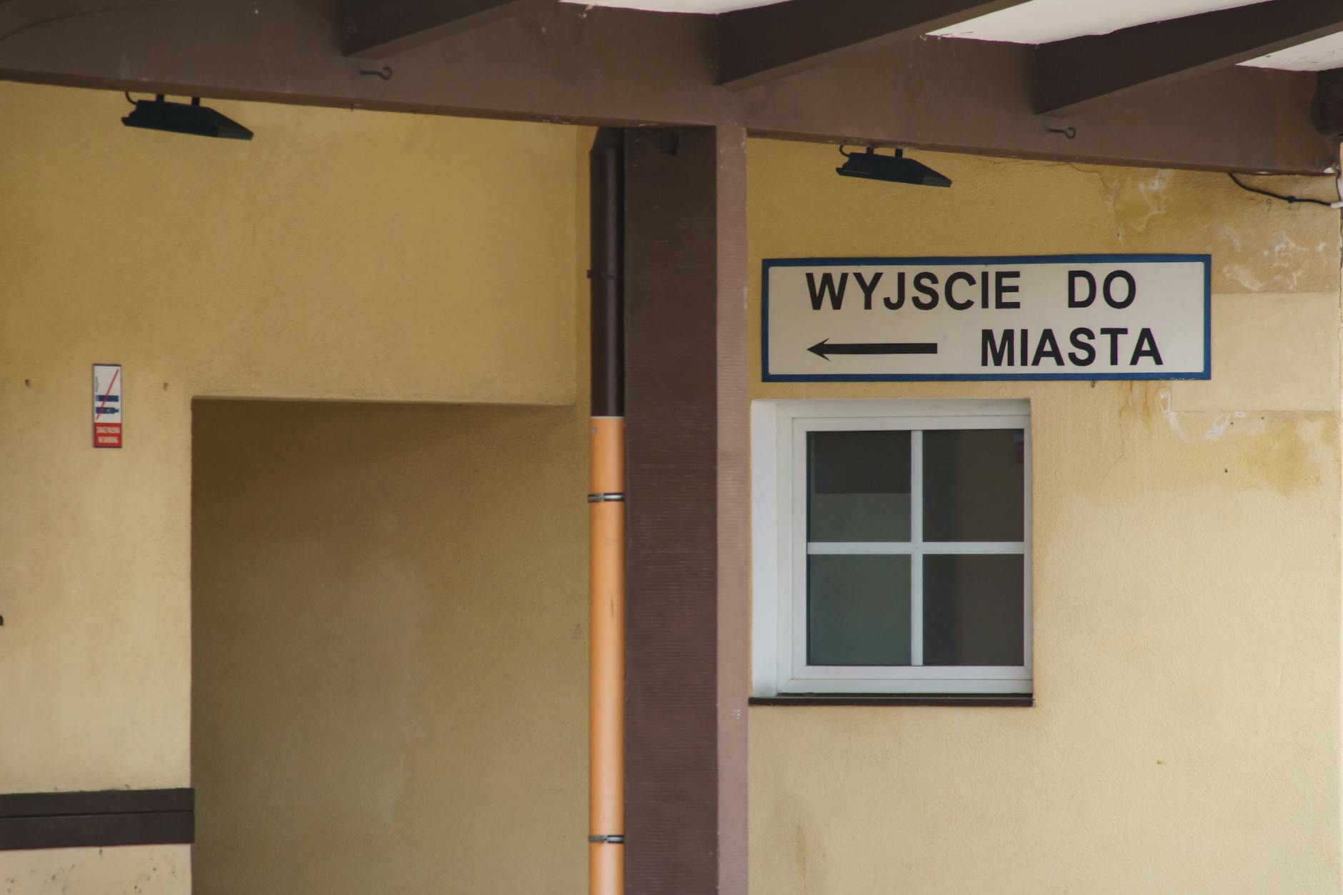 Kolejki do specjalistów w Sieradzu: Sprawdź, gdzie czekać najkrócej